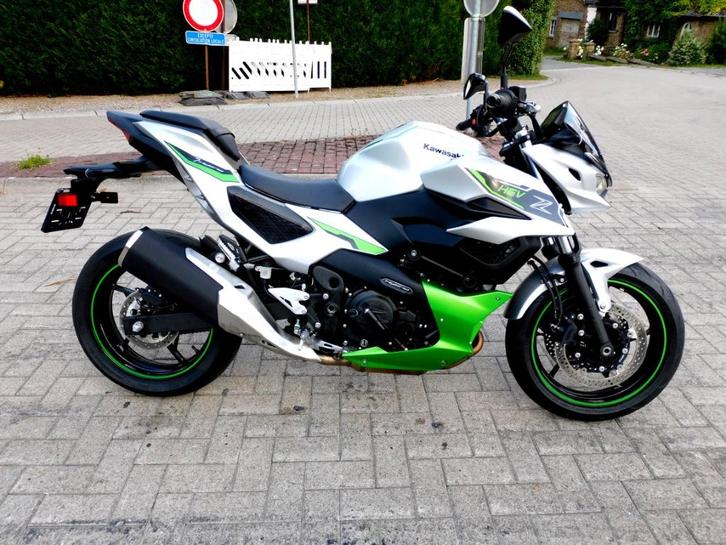 Kawasaki Z7 Hybrid, 800 km, garantie!!!, Motoren, Motoren | Kawasaki, Bedrijf, Naked bike, meer dan 35 kW, 2 cilinders, Motorrijbewijs A