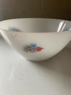 Plat arcopal 20cm de diamètre et 8cm en hauteur, Antiek en Kunst, Ophalen