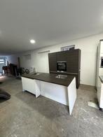 Cuisine moderne équipée complète avec ilot, Huis en Inrichting, Ophalen, Zo goed als nieuw, Wit, Met kookeiland