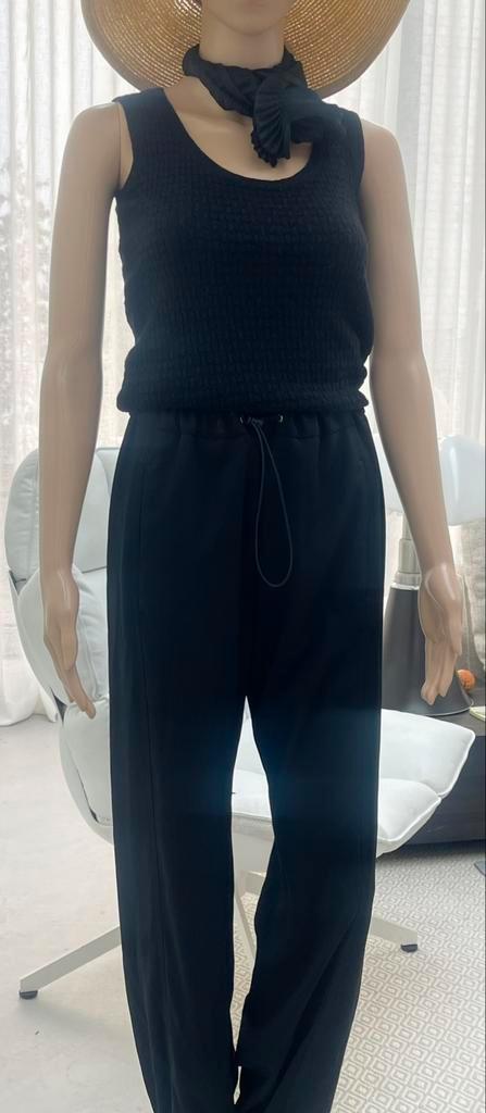 Pantalon/ trainingsbroek, Kleding | Dames, Sportkleding, Zo goed als nieuw, Hardlopen of Fietsen, Maat 38/40 (M), Zwart, Ophalen of Verzenden