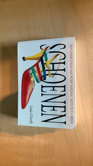 Schoenen beschikbaar voor biedingen