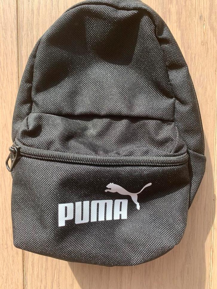 Mini rugzak Puma, Handtassen en Accessoires, Tassen | Rugtassen, Zo goed als nieuw, Overige merken, Minder dan 25 cm, Ophalen of Verzenden