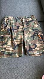 Bermuda leger motief, Kleding | Heren, Broeken en Pantalons, Ophalen of Verzenden, Zo goed als nieuw, Maat 52/54 (L)