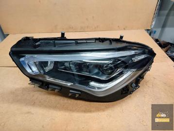 Mercedes CLA W118 Multiboomlicht links beschikbaar voor biedingen