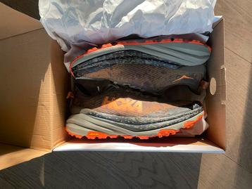 Hoka Speedgoat 6 WIDE in 42 2/3 (nieuw) beschikbaar voor biedingen