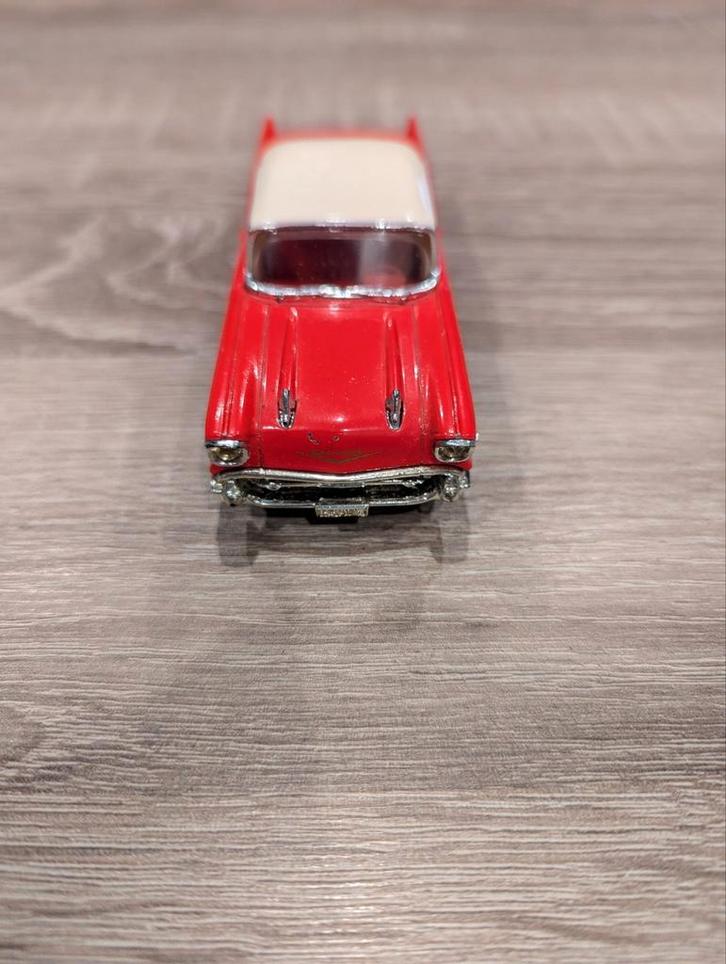 Chevrolet belair sport coupe, Hobby en Vrije tijd, Modelauto's | Overige schalen, Auto, Ophalen of Verzenden