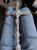 Metalen kruisbeeld, Antiek en Kunst, Ophalen of Verzenden