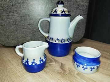 Waku Feuerfest Westerwald koffiekan en roomstel. beschikbaar voor biedingen