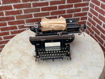 Schrijfmachine, 100 jaar oud, Enlèvement, Utilisé