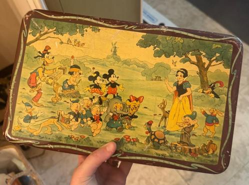 Antieke blikken doos sneeuwwitje walt Disney, Verzamelen, Disney, Gebruikt, Ophalen of Verzenden