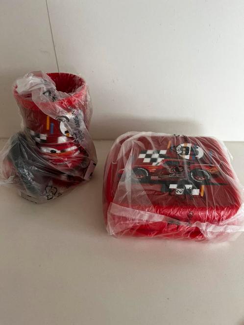Nieuw ! Van Tupperware ! Brooddoos en drinkbeker van Cars, Huis en Inrichting, Keuken | Tupperware, Nieuw, Rood, Ophalen of Verzenden