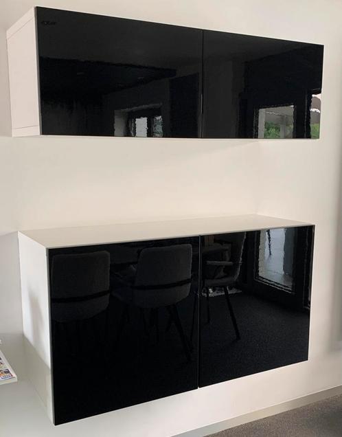 Beste wandkasten in zeer goede staat, Huis en Inrichting, Kasten | Wandmeubels, Zo goed als nieuw, Ophalen