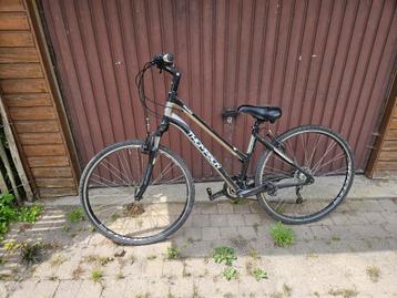 Vélo pour  dame beschikbaar voor biedingen