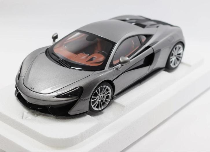 McLaren 570S Grijs 1/18 AUTOART Nieuw, Hobby en Vrije tijd, Modelauto's | 1:18, Nieuw, Auto, Autoart, Ophalen of Verzenden
