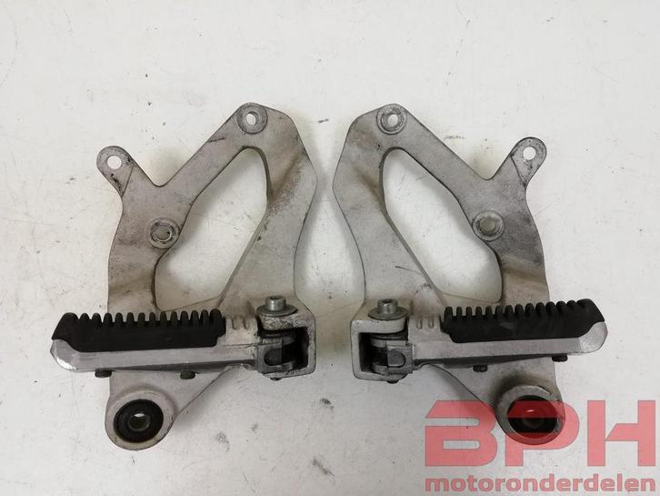 Duo voetsteunen Suzuki GSX-R 1100w 1994 - 1996 voetsteunen G, Motoren, Onderdelen | Suzuki, Gebruikt, Ophalen of Verzenden