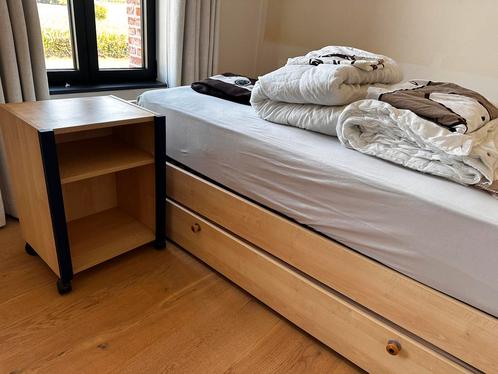 1 of 2 persoons bed 2x 90x200 met ladebak en toebehoren, Huis en Inrichting, Slaapkamer | Bedden, Gebruikt, Eenpersoons, 90 cm