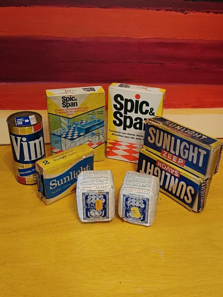 Lot produits ménagers vintage plein, Hobby & Loisirs créatifs, Timbres épargne, Enlèvement ou Envoi