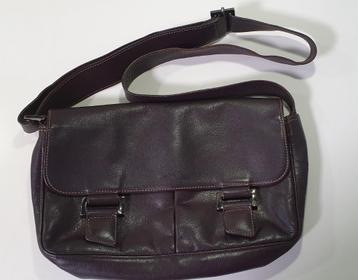 Mooie lederen handtas van Longchamp beschikbaar voor biedingen