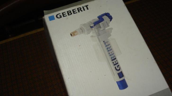 2 vlotterkranen  bak warerspoeling  wc, Doe-het-zelf en Bouw, Sanitair, Ophalen