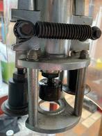 Machine om draaischroeven op fles te draaien!!!, Ophalen, Gebruikt