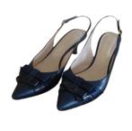 Blauwe slingbacks met strik, Buffalo. Schoemaat 39, Kleding | Dames, Gedragen, Blauw, Buffalo, Ophalen of Verzenden