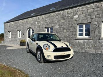 Mini one 1an de garantie contrôle technique ok beschikbaar voor biedingen