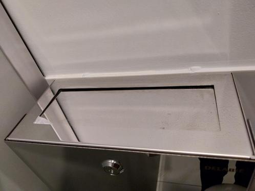 20 toiletvuilbakken met uitsparing voor hygiënische zakjes, Huis en Inrichting, Woonaccessoires | Prullenbakken, Zo goed als nieuw