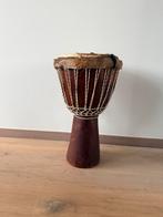 Grote decoratieve djembe 60cm – herstelproject, Muziek en Instrumenten, Percussie, Ophalen, Trommel