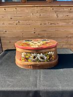 Boîte en bois peinte à la main, Enlèvement ou Envoi