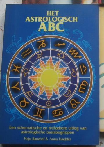 Le livre L'ABC astrologique, comme neuf !