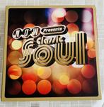 NOW Presents...classic Soul (5 LP Box), Ophalen of Verzenden, 2000 tot heden, Zo goed als nieuw, Overige formaten