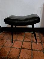 Vintage voetbankje, Enlèvement