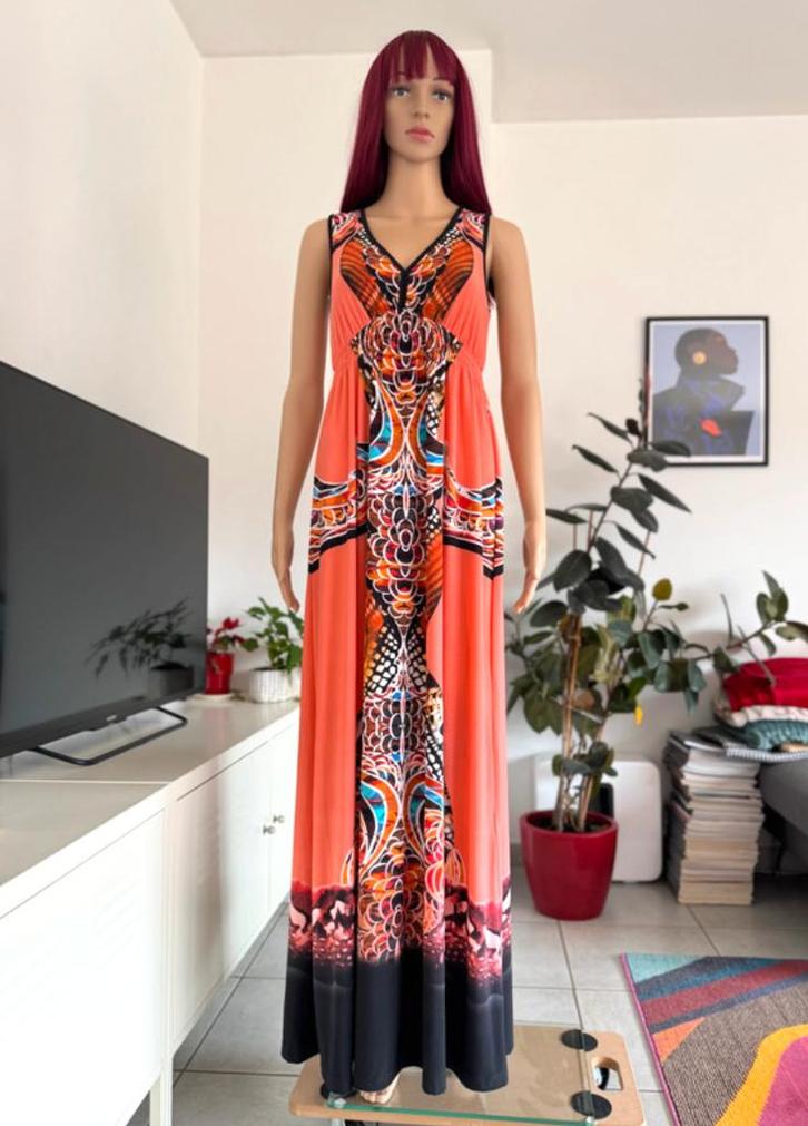 Maxi dress with beautiful oriental print (size XS/S), Kleding | Dames, Jurken, Nieuw, Maat 36 (S), Oranje, Onder de knie, Ophalen of Verzenden