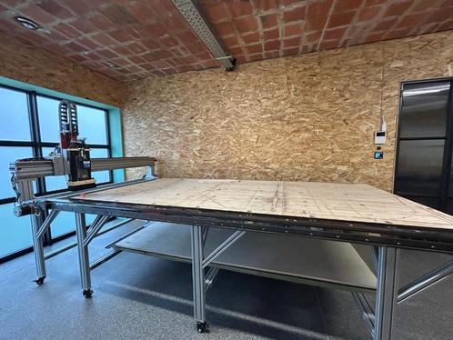 Professionele CNC machine merk AVID, Zakelijke goederen, Machines en Bouw | Houtbewerking, Ophalen
