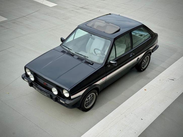 Ford Fiesta MK1 XR2, Auto's, Ford, Bedrijf, Te koop, Escort, Lichtmetalen velgen, Open dak, Radio, Benzine, Stadsauto, 3 deurs