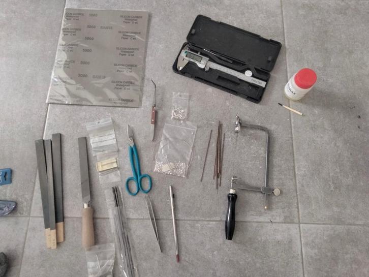 Goudsmit materiaal  (zilver, zaagje, borax, vijlen..), Hobby en Vrije tijd, Kralen en Sieraden maken, Gebruikt, Ophalen