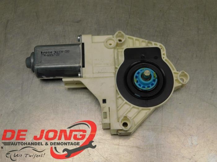 Moteur de vitre portière d'un Audi A5, Autos : Pièces & Accessoires, Carrosserie & Tôlerie, Audi, Utilisé, 3 mois de garantie