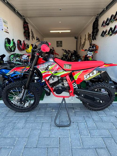 Rode Crosser 50cc 75km/u 2-Takt Automaat Kickstarter Nieuw, Kinderen en Baby's, Speelgoed | Buiten | Accuvoertuigen, Nieuw, Ophalen of Verzenden