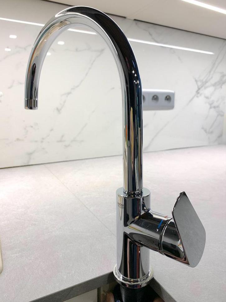 Grohe BauEdge keukenkraan met draaibare uitloop chroom kraan, Doe-het-zelf en Bouw, Sanitair, Gebruikt, Kraan, Chroom, Ophalen