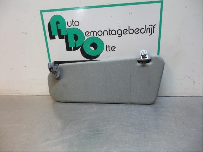 Zonneklep van een Daewoo Kalos (Kalos 02-), Auto-onderdelen, Interieur en Bekleding, Daewoo, Gebruikt, 3 maanden garantie, Ophalen of Verzenden