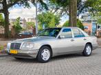 Mercedes-Benz W124 250D Oxykat 1994 met slechts 98.189KM, Auto's, Mercedes-Benz, Zwart, 2495 cc, Beige, 5 deurs