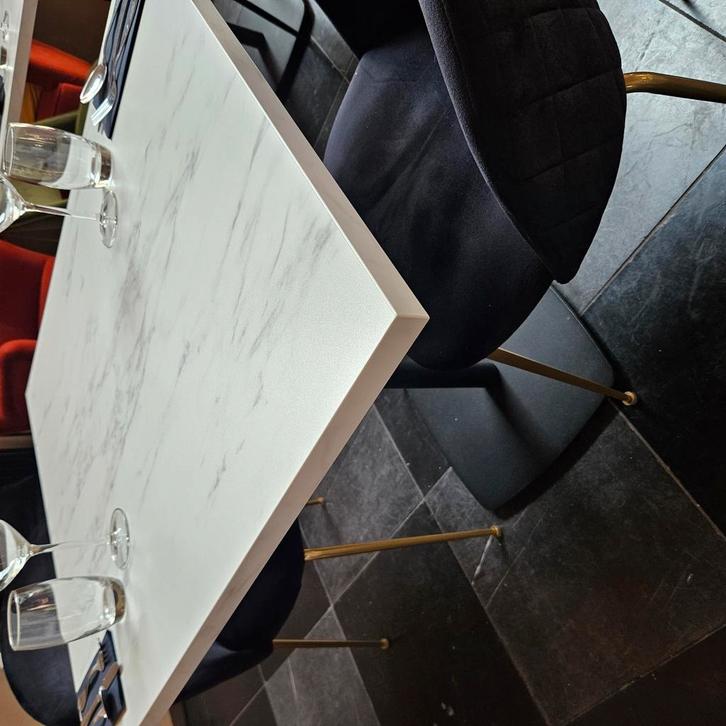 Restaurant tafels als nieuw, Zakelijke goederen, Horeca | Meubilair en Inrichting, Ophalen