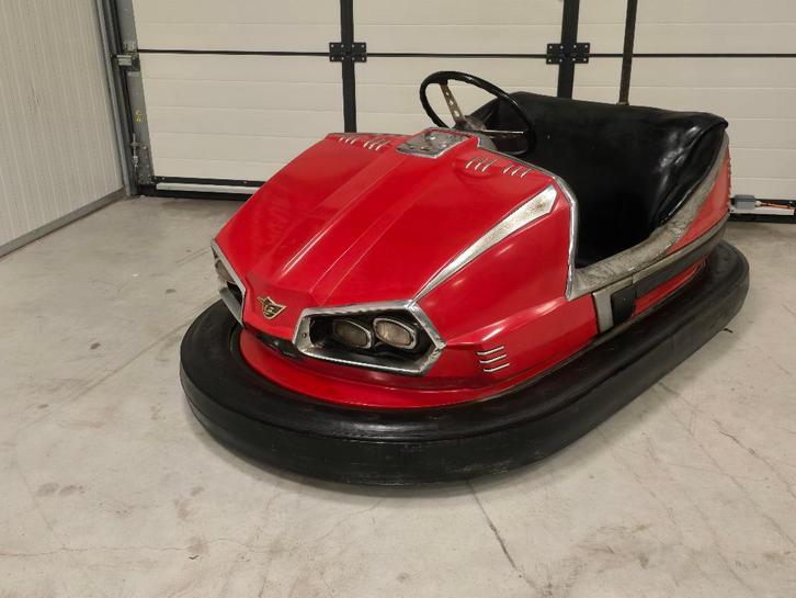 vintage rode botsauto reverchon Europa, Verzamelen, Retro, Overige typen, Ophalen of Verzenden