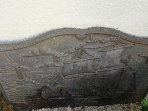 Plaque en fonte fond de cheminée ou... de barbecue., Huis en Inrichting, Haarden, Zo goed als nieuw, Overige soorten, Ophalen