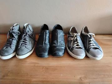 Verschillende dames schoenen beschikbaar voor biedingen