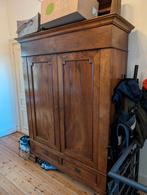 Belle armoire antique pour vestes, Maison & Meubles, Comme neuf, Enlèvement