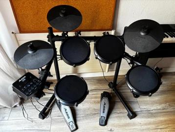 Alesis Turbo elektrische drumstel drumset zo goed als nieuw beschikbaar voor biedingen
