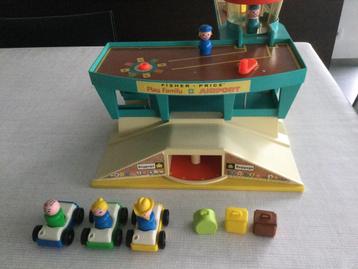 Fisher Price luchthaven met toebehoren beschikbaar voor biedingen