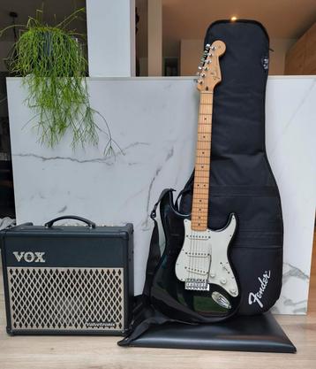 Fender Stratocaster + VOX VT-15  + originele Fender gigbag beschikbaar voor biedingen