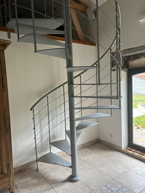 Draaitrap metaal, Doe-het-zelf en Bouw, Ladders en Trappen, Zo goed als nieuw, Trap, 2 tot 4 meter, Ophalen